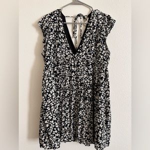 Altar’d State daisy floral dress Size Large
